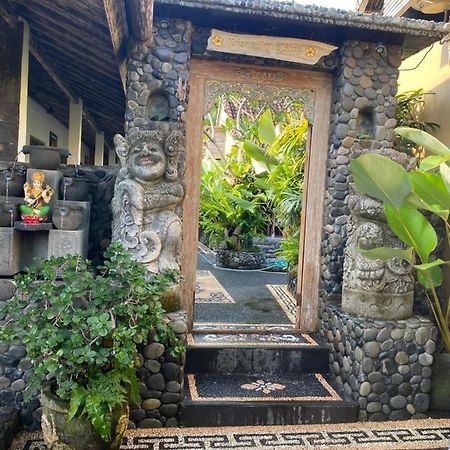 Krisna Homestay Canggu Dış mekan fotoğraf